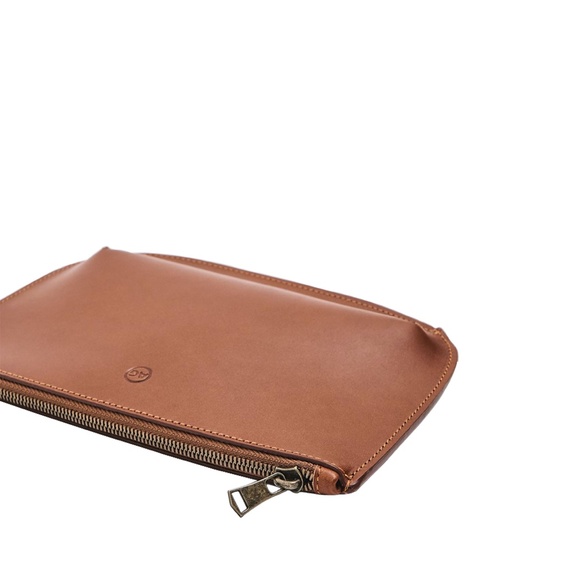 AG Unisex Trina Leather Pouch - Picture 2 of 6